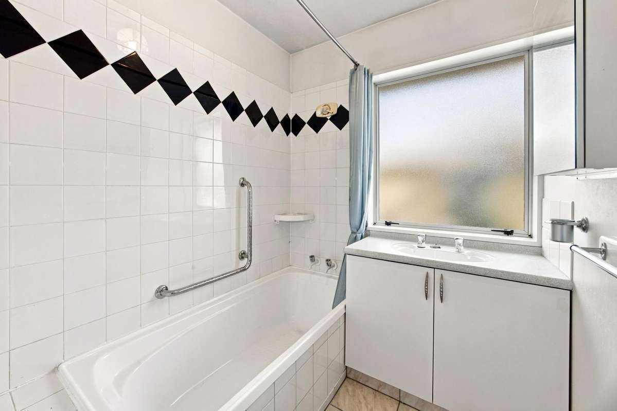 84A Mackworth Street_5