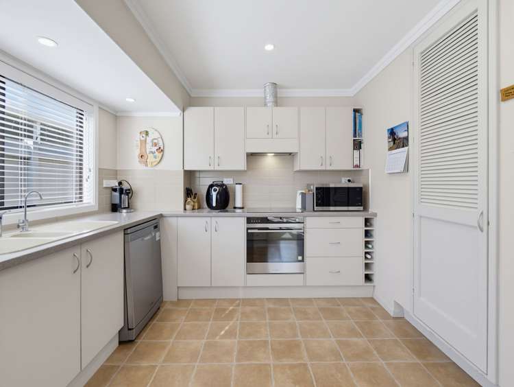 2/18 Glengowan Place Conifer Grove_6
