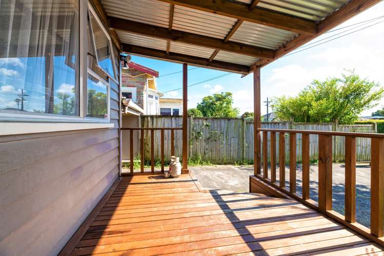 99 Rockfield Road Penrose_5