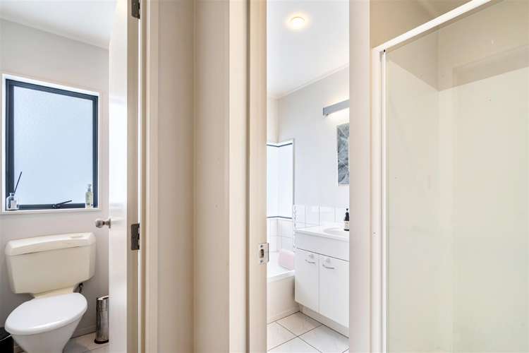 51 Queen Mary Avenue New Lynn_19