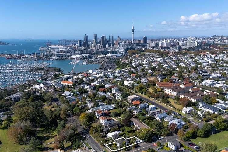 30 Sarsfield Street_4