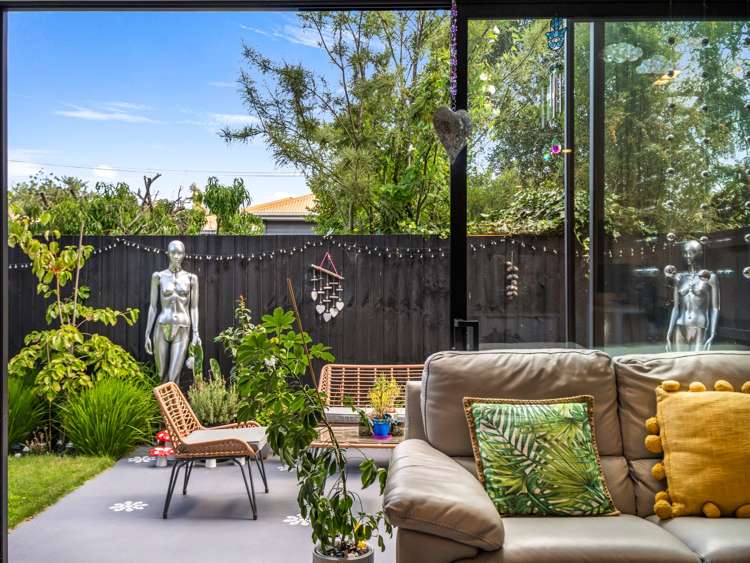 4/12 Hume Street Sydenham_8