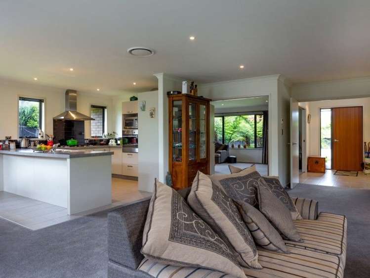 12 Nottinghill Drive Springlands_4