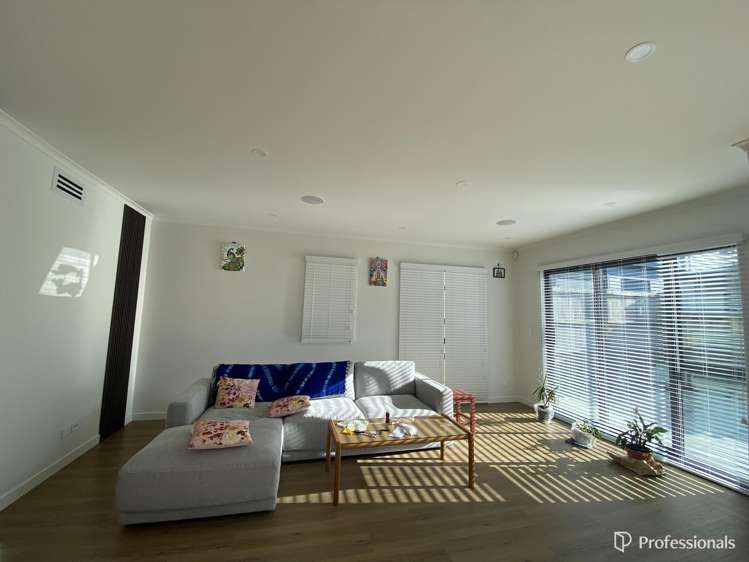 13 Sagitta Drive Flat Bush_6