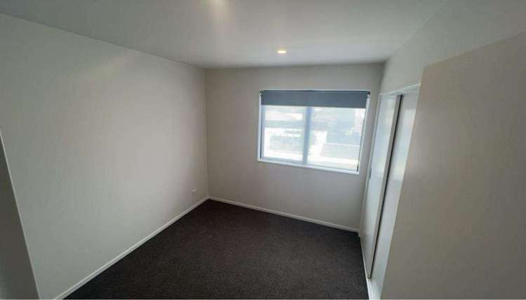48 Selo Street Glen Eden_14