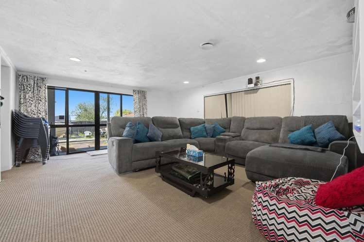 69 Holmes Road Manurewa_16