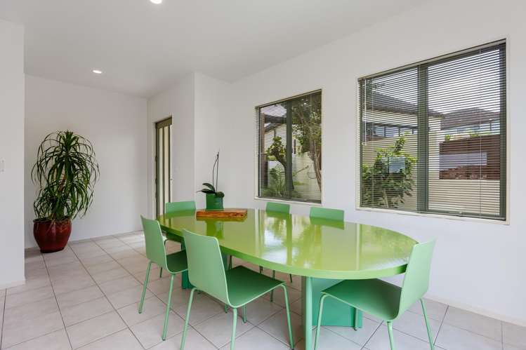 280 Alec Craig Way Gulf Harbour_12