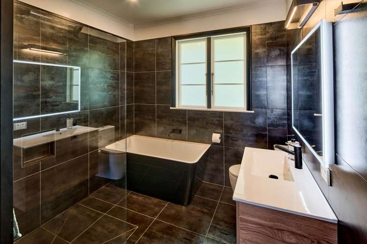 135 Seaview Road Paraparaumu Beach_15