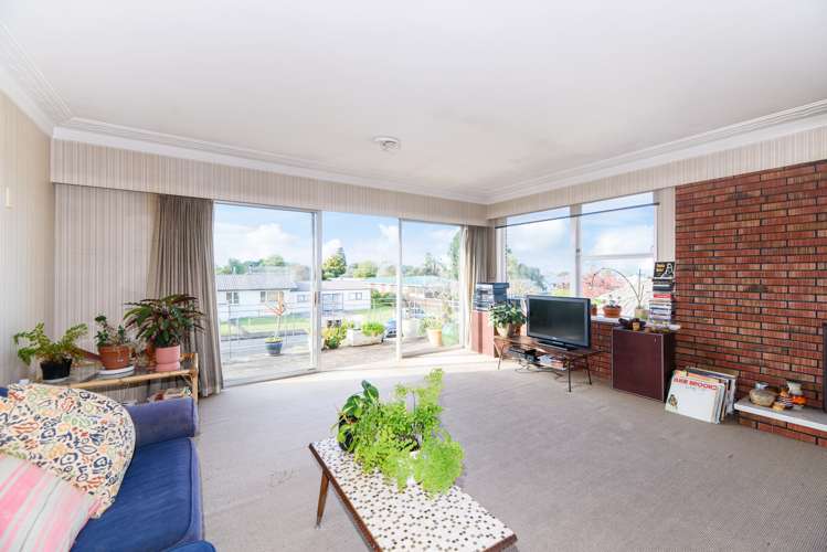 14 Montmere Avenue Te Atatu Peninsula_5