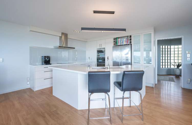 23 Valhalla Drive Richmond_5