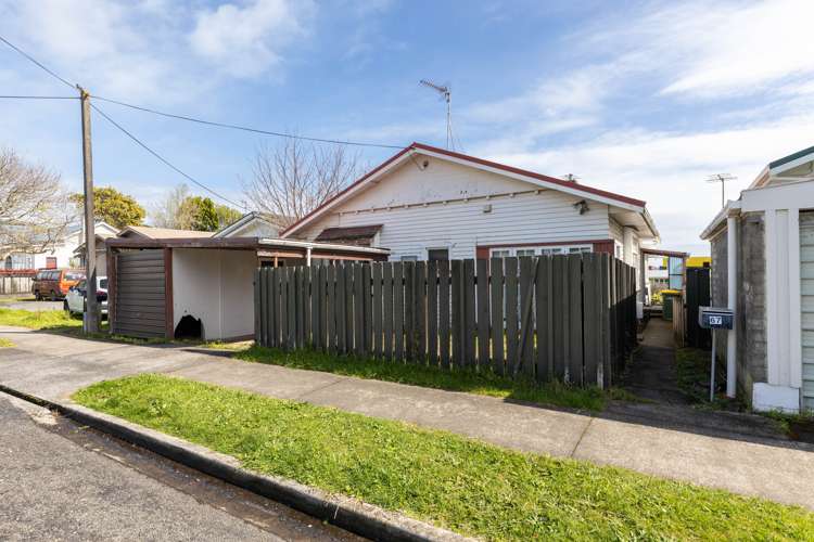 67 Pendarves Street New Plymouth Central_18