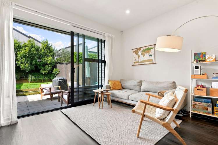 37 Peihana Road Hobsonville_5