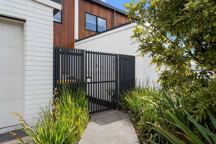 13 Frank Gill Road Hobsonville_16