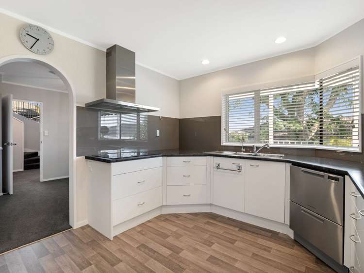 16 Frisken Place Lynmore_11