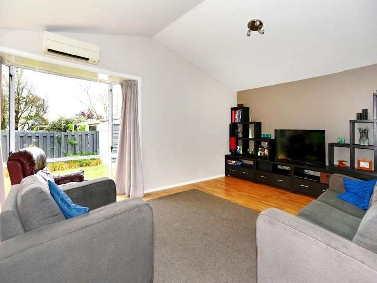 58 Charles Upham Avenue Hillmorton_3