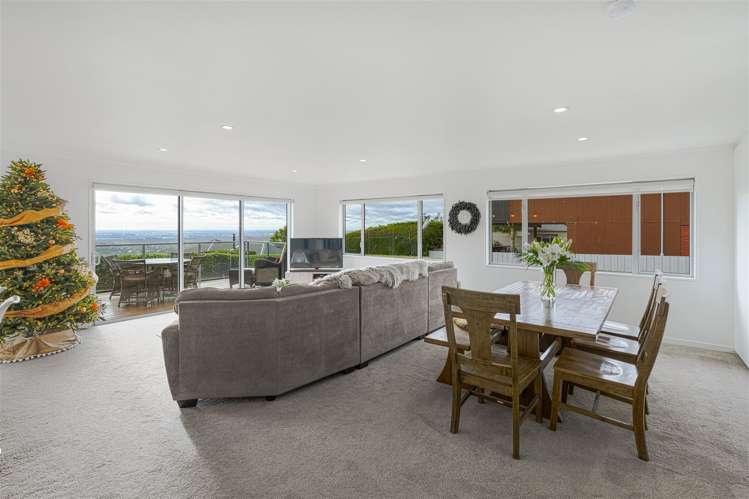 126 Huntsbury Avenue Huntsbury_7