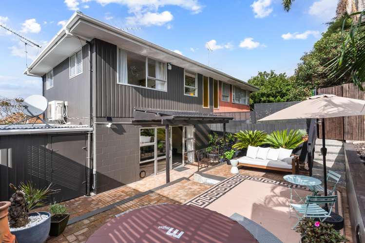 2/9 Rawhiti Road_0