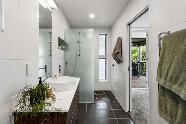 92 Parr Terrace Castor Bay_21