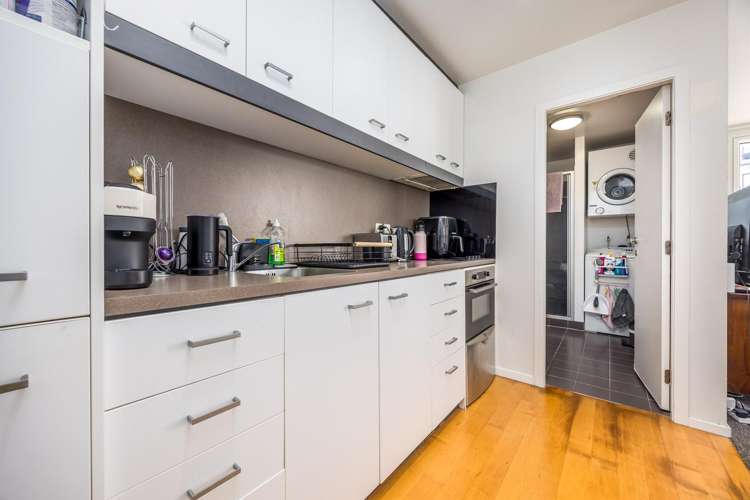 8A/32 Eden Crescent Auckland Central_12