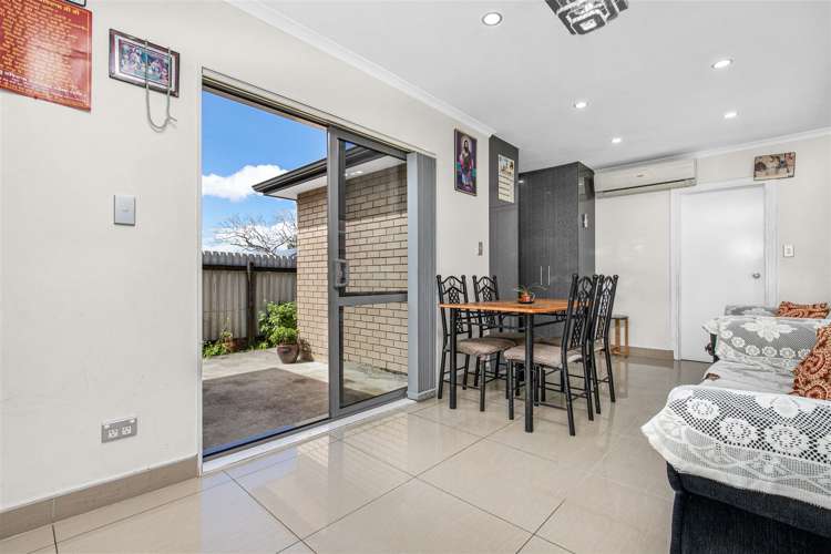 8 Thompson Terrace Manurewa_11