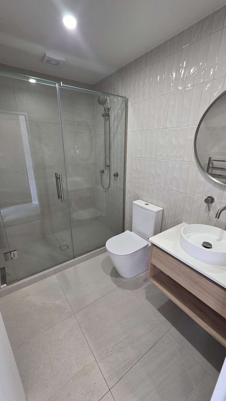 5/1 Holland Avenue Point England_7