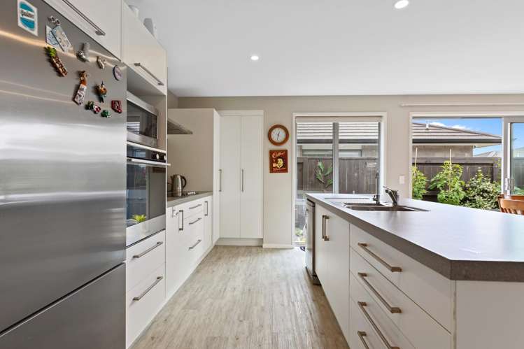 128 Puhirake Crescent Pyes Pa_7