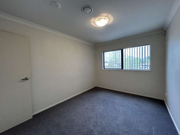 1/15 Roxanne Place 11233_7