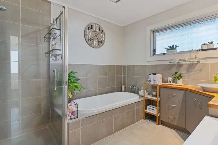 982 Papamoa Beach Road Papamoa_15