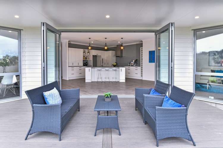 5a Goble Road Clarks Beach_1