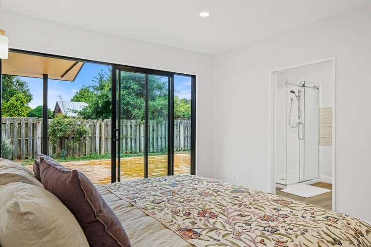 10 Achray Street Waiau_17