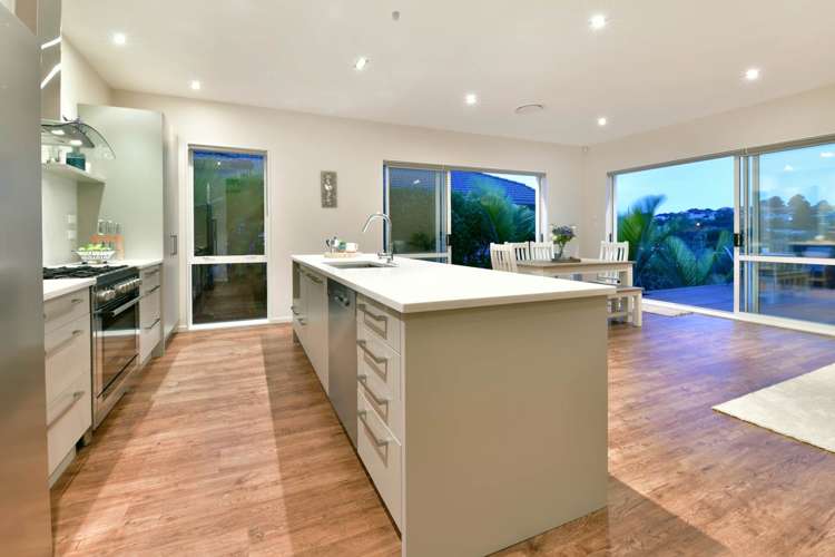 8 Bella Vista Drive Gulf Harbour_45