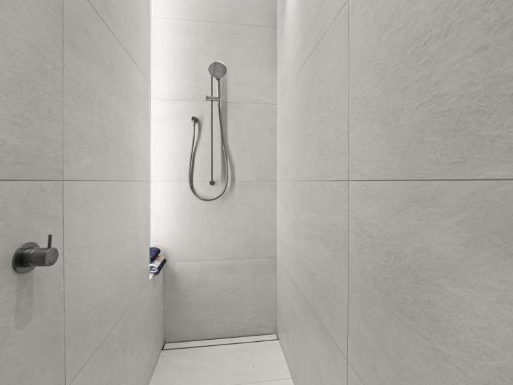 25 Bridgewater Quay Lake Hood_27