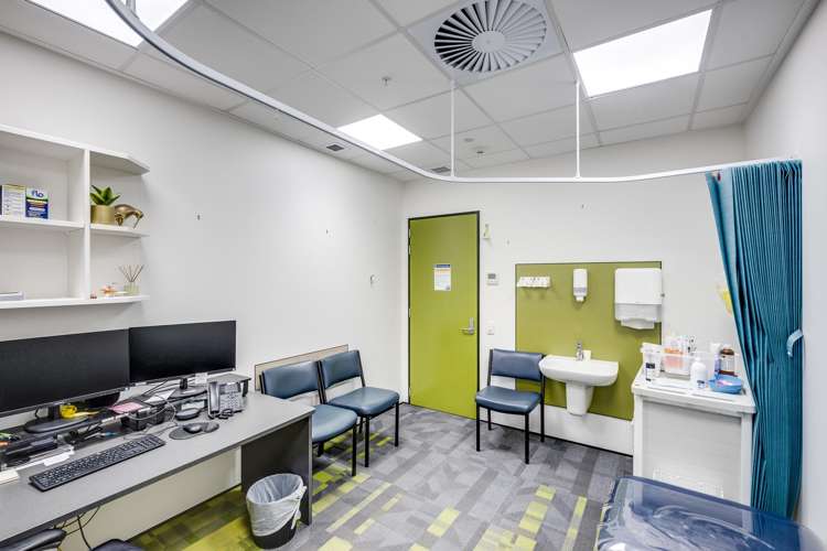 406-410 King Street North Hastings_14