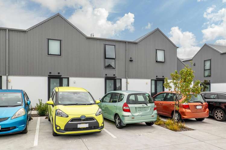 2/30 Frederick Street Waltham_11