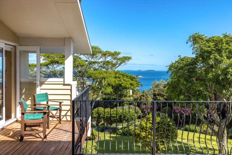 44 Queens Drive Oneroa_10