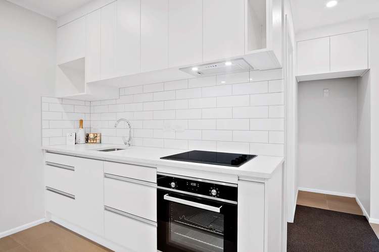 3/82 Portage Road New Lynn_5