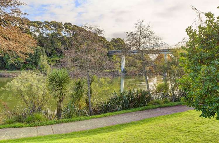 26 Cheltenham Close Flagstaff_2