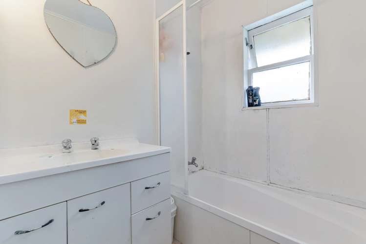 16 Fleming Street Mangere East_8