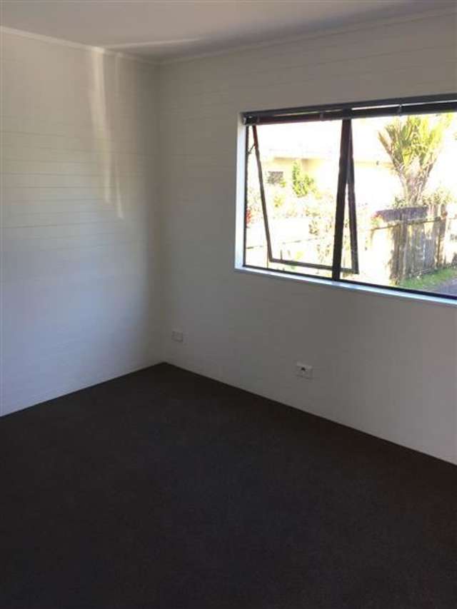 8a Lillian Place Orewa_2