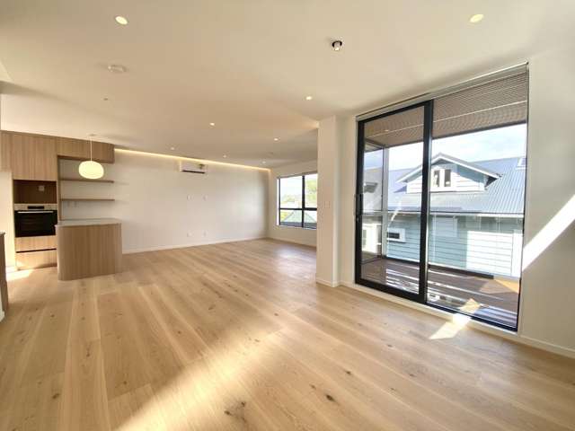 12A Tenterden Ave 1728_2