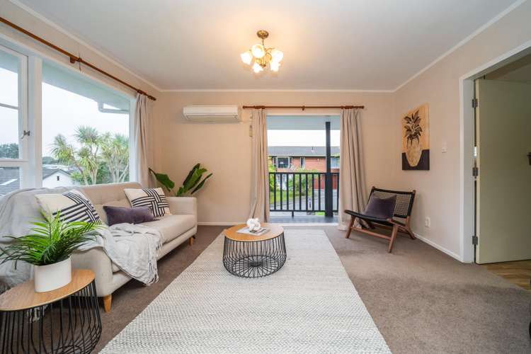 12 Newnham Court Tawa_9