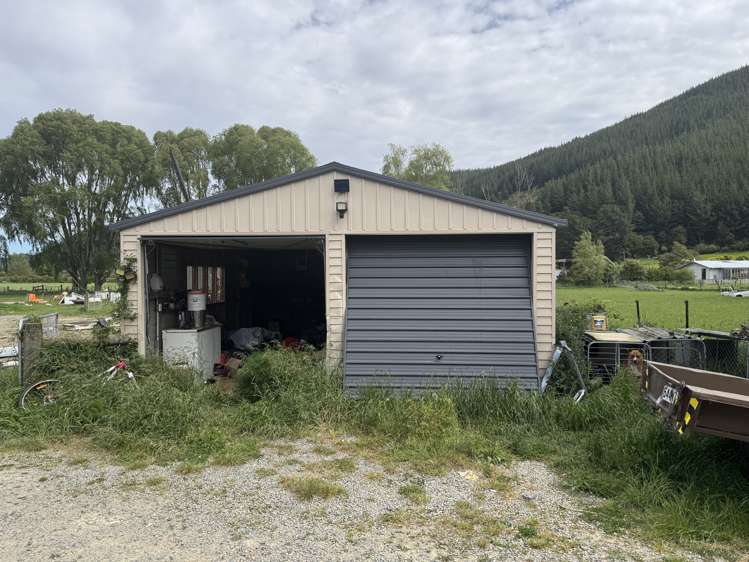 17 Para Railway Road Koromiko_2