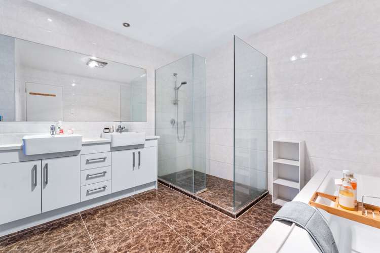 13 Rohi Place Flat Bush_19