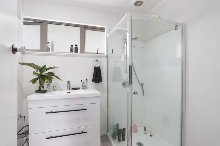 31 Archibald Road Kelston_10