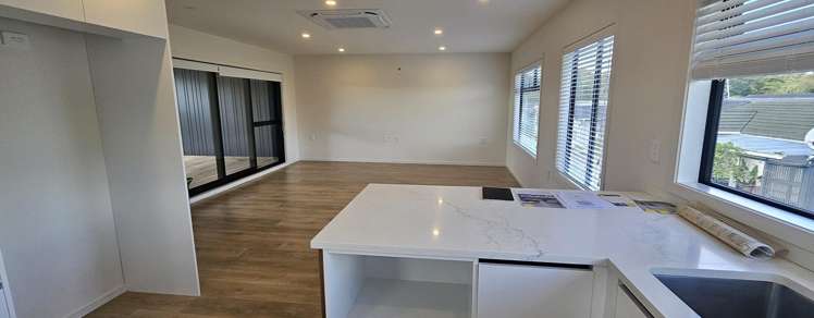 70A Portage Road New Lynn_15