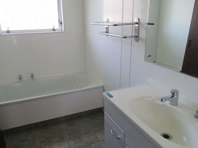 24 Chadwick Place Highbury_8