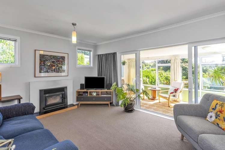 127 Renown Road Raumati South_8