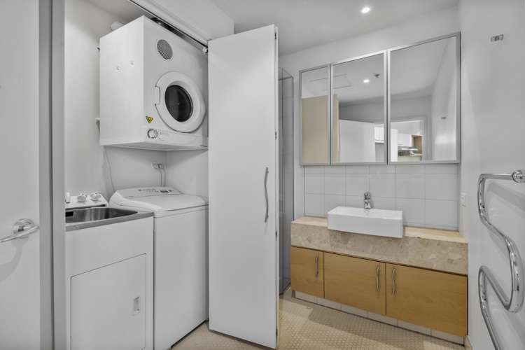 711/11 Tamariki Avenue Orewa_8