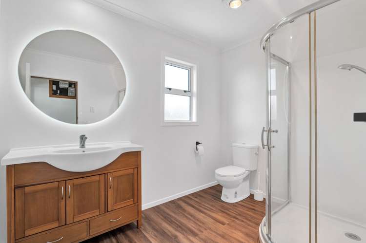 110 Brecon Road Stratford_13