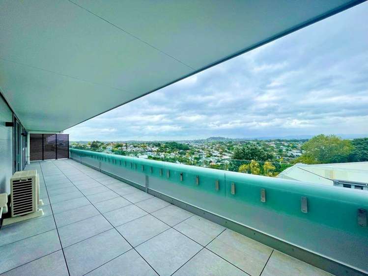 4d/444 Great North Road Grey Lynn_17